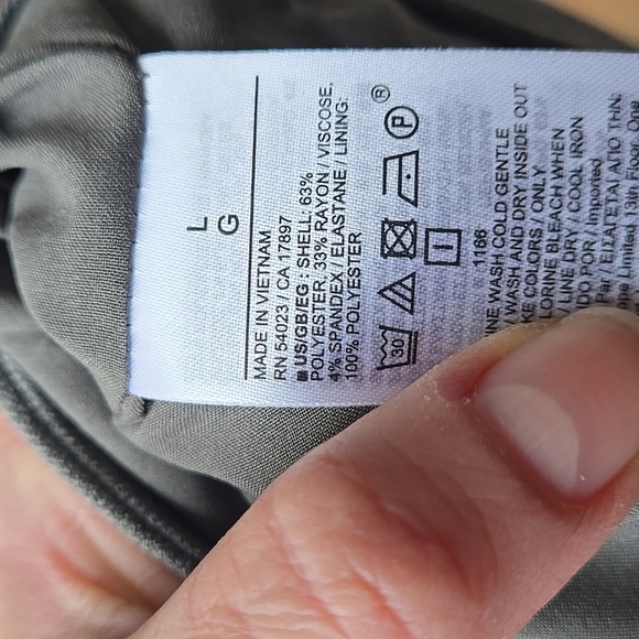 NWT GAP Cropped Vest Size L - Picture 10 of 10